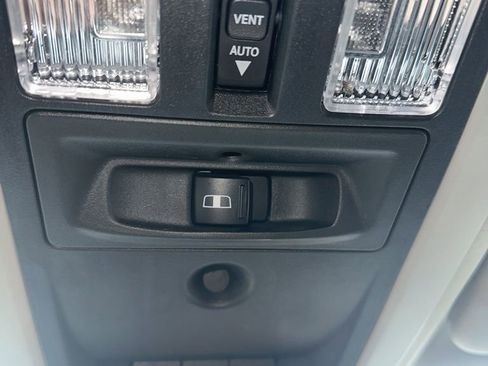 Used 2017 RAM 2500 Laramie w/ Convenience Group image 22