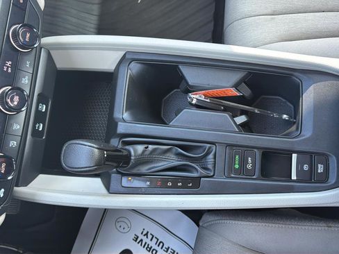 Used 2025 Honda Accord SE image 27