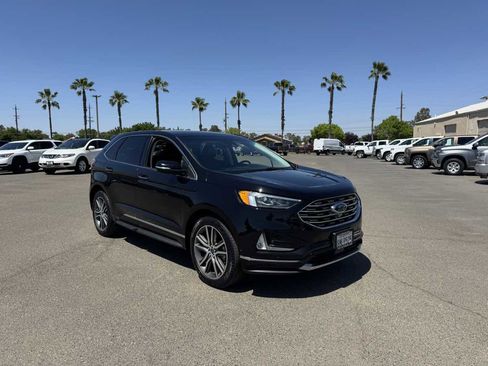 Used 2019 Ford Edge Titanium w/ Equipment Group 301A image 2