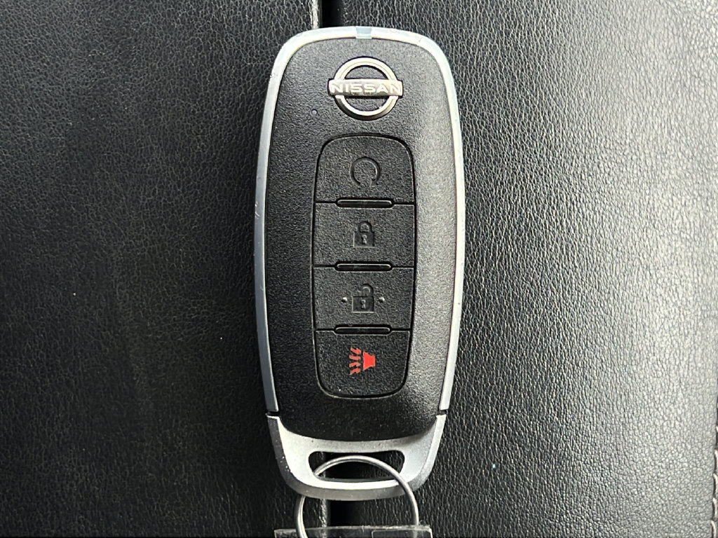 Used 2023 Nissan Rogue SV FWD image 27