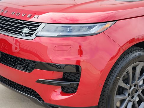 New 2026 Land Rover Range Rover Sport SE image 9