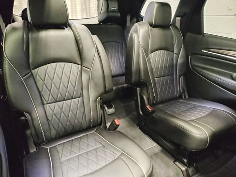 Certified 2024 Buick Enclave Avenir image 10