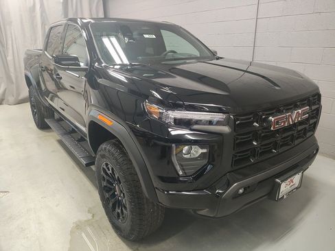 New 2026 GMC Canyon Elevation w/ Convenience Package image 5