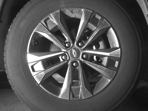 Used 2025 Chevrolet Equinox LT image 13