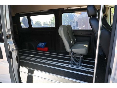 Used 2019 RAM ProMaster 2500 w/ Premium Appearance Group FWD image 17