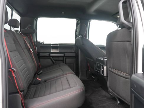 Used 2018 Ford F150 XLT w/ Equipment Group 302A Luxury AWD/4WD image 14