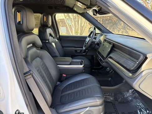 Used 2022 Rivian R1S Launch Edition image 38