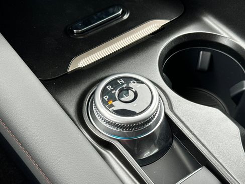 New 2025 Ford Explorer Active image 10