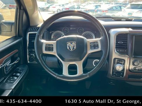 Used 2017 RAM 1500 Laramie image 12