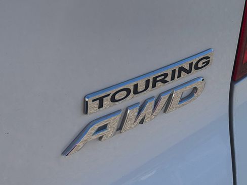 Used 2017 Honda Pilot Touring image 26