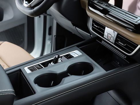 New 2026 Volkswagen Atlas Cross Sport SE image 33