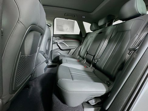 New 2025 Audi Q5 Premium Plus image 9