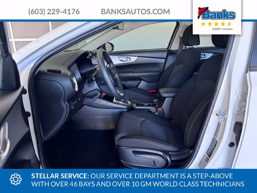 Used 2024 Kia Forte LXS w/ LXS Technology Package FWD image 9