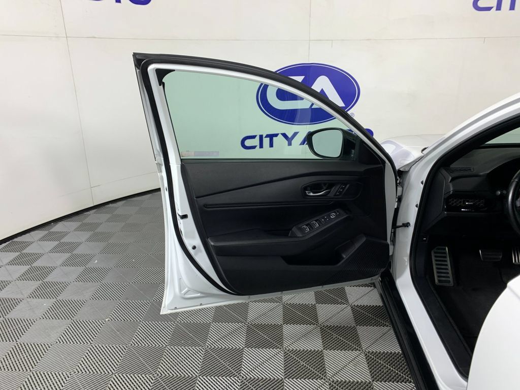 Used 2023 Honda Accord Sport image 13