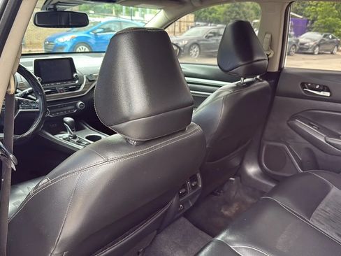 Used 2019 Nissan Altima 2.5 SL FWD image 16