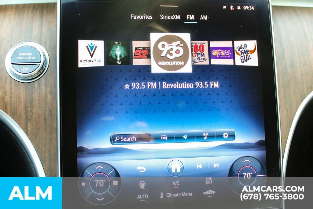 Used 2025 Mercedes-Benz C 300 Sedan image 34