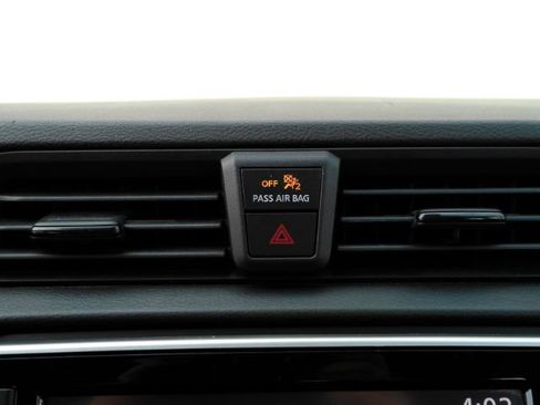 Used 2025 Nissan Versa S FWD image 36