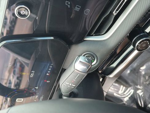 Certified 2026 Chevrolet Equinox LT FWD image 24