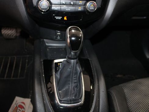 Used 2017 Nissan Rogue Sport SV w/ SV All-Weather Package FWD image 26