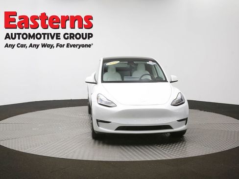 Used 2022 Tesla Model Y Long Range image 53
