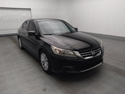 Used 2015 Honda Accord Touring image 13