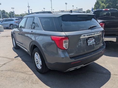 Used 2023 Ford Explorer XLT w/ Equipment Group 202A AWD/4WD image 8