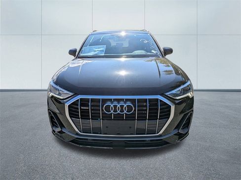 New 2025 Audi Q3 2.0T Premium image 8