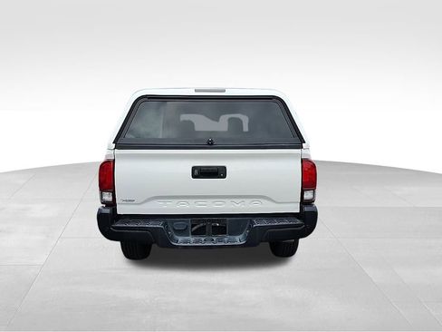 Used 2020 Toyota Tacoma SR image 17
