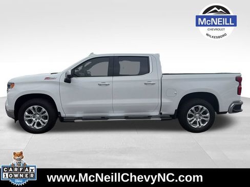 Used 2023 Chevrolet Silverado 1500 LTZ w/ Z71 Off-Road Package AWD/4WD image 5