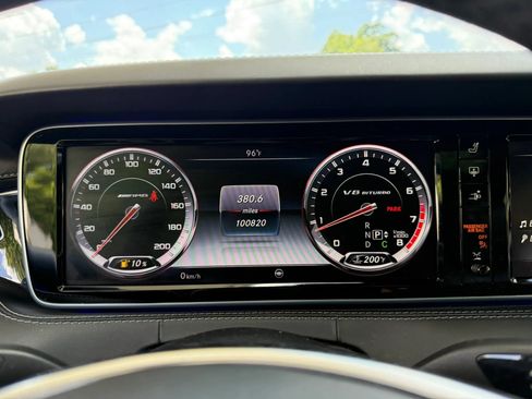 Used 2016 Mercedes-Benz S 63 AMG 4MATIC Coupe image 17