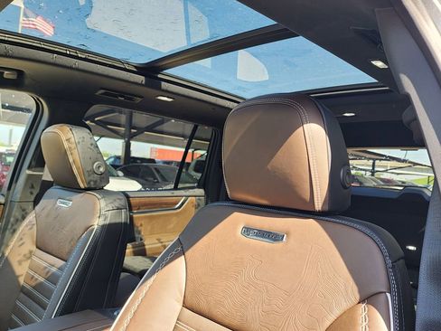 New 2026 GMC Acadia Denali Ultimate AWD/4WD image 16