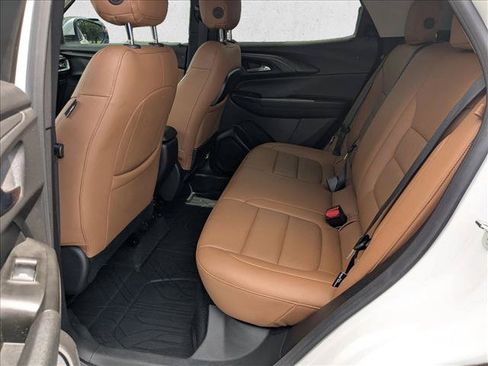 Used 2023 Chevrolet TrailBlazer LT w/ Convenience Package FWD image 15