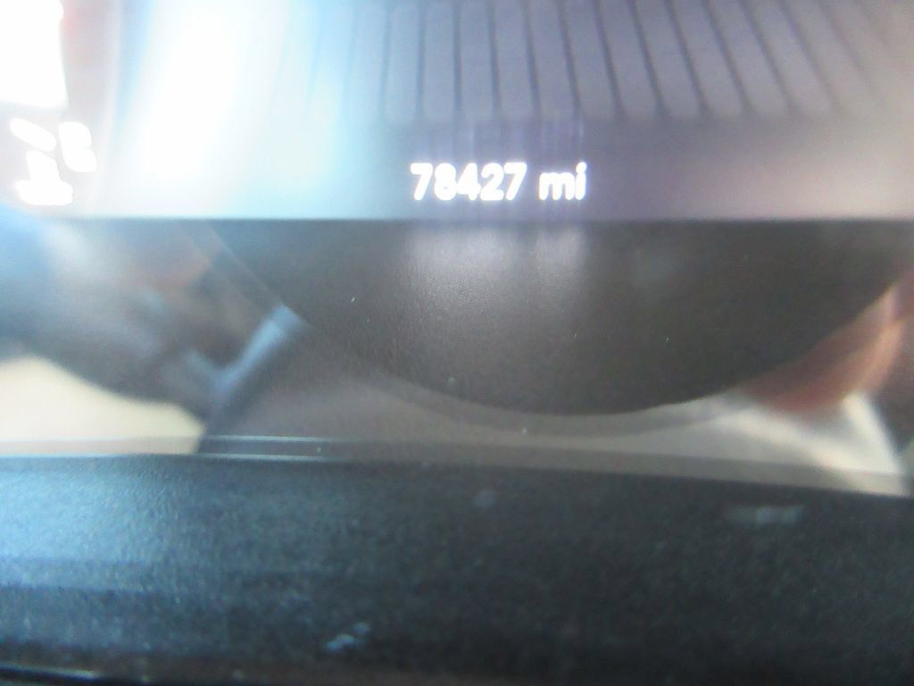 Used 2020 Dodge Challenger SXT RWD image 25