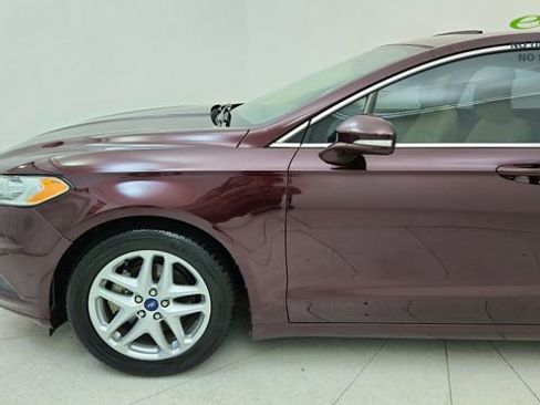 Used 2013 Ford Fusion SE FWD image 9