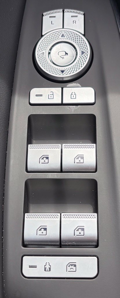 Used 2026 Genesis GV70 2.5T Select AWD/4WD image 17