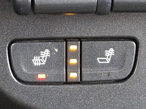 Used 2016 GMC Canyon SLT image 5