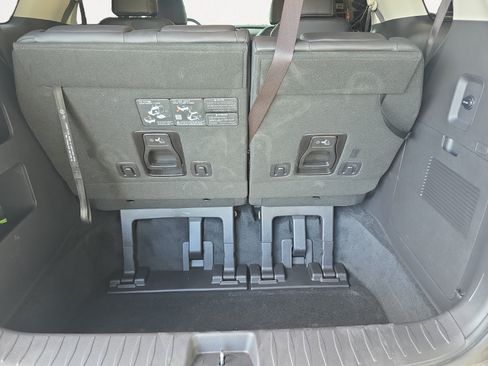 Certified 2026 Kia Carnival FWD image 10