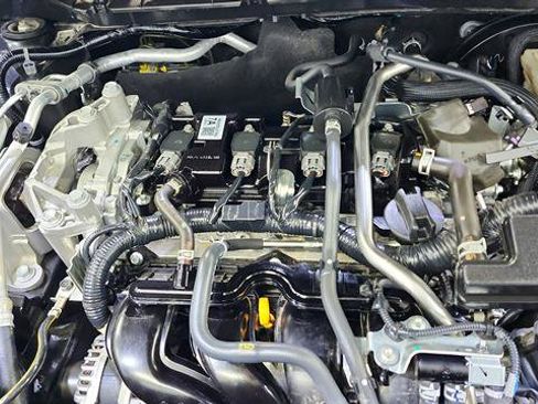 Used 2025 Nissan Kicks S FWD image 33