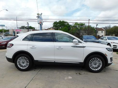 Used 2019 Lincoln Nautilus FWD image 8