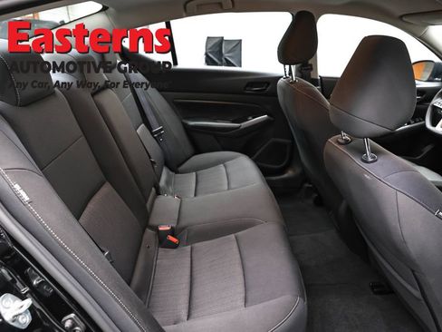 Used 2023 Nissan Altima 2.5 SV AWD/4WD image 23