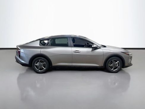 New 2026 Kia K4 FWD image 8