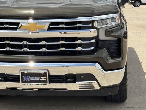 Used 2023 Chevrolet Silverado 1500 LTZ AWD/4WD image 10