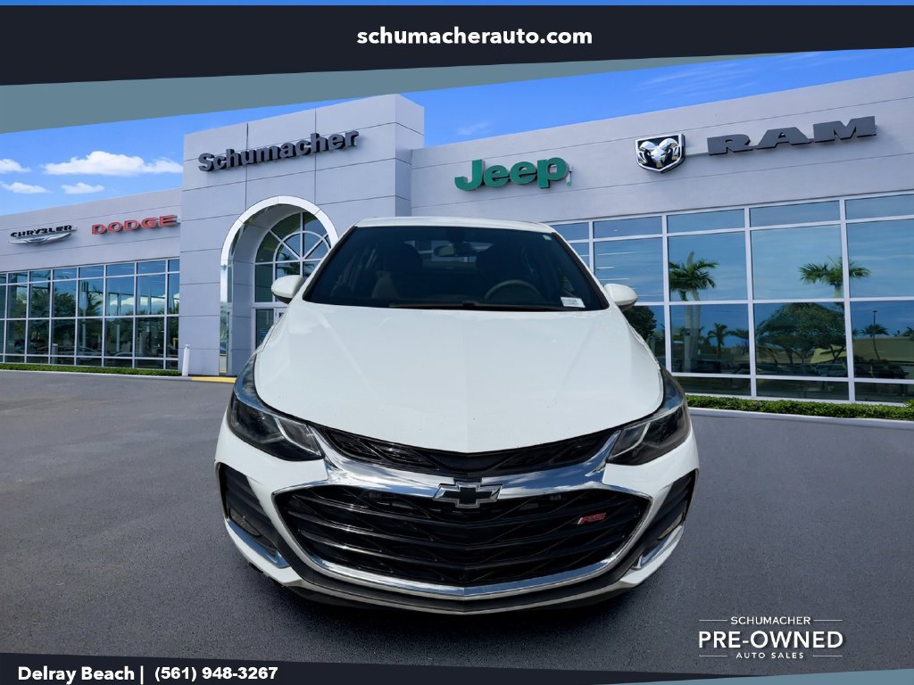 Used 2019 Chevrolet Cruze LT w/ RS Package FWD image 2