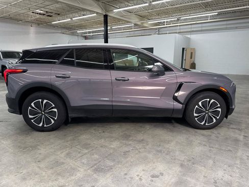 Used 2024 Chevrolet Blazer EV LT AWD/4WD image 6