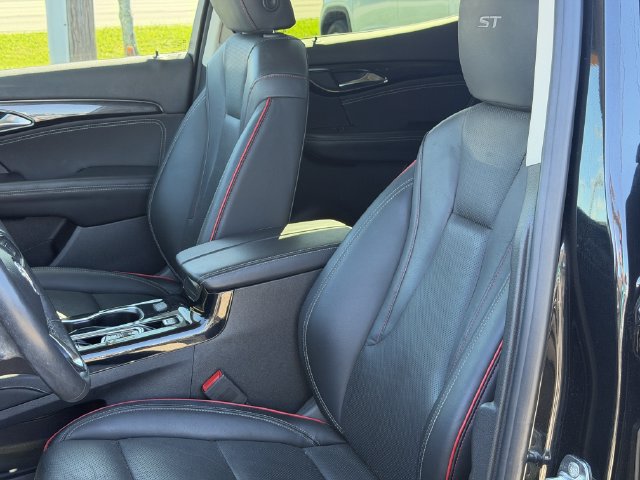 Used 2023 Buick Envision Essence w/ Technology Package I AWD/4WD image 16