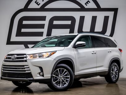 Used 2019 Toyota Highlander XLE