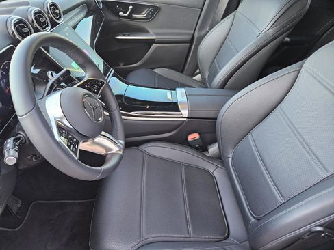 Used 2026 Mercedes-Benz GLC 300 300 image 13