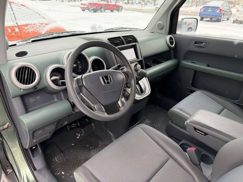 Used 2005 Honda Element LX image 10