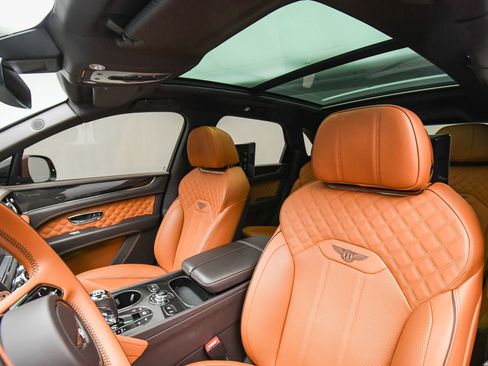 Certified 2022 Bentley Bentayga image 54