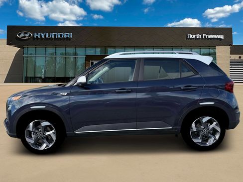 New 2026 Hyundai Venue SEL image 3